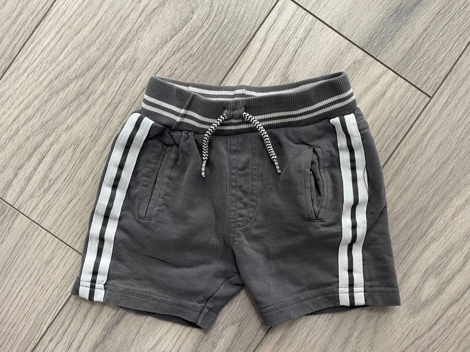 Shorts, Gr. 98 in Aichwald