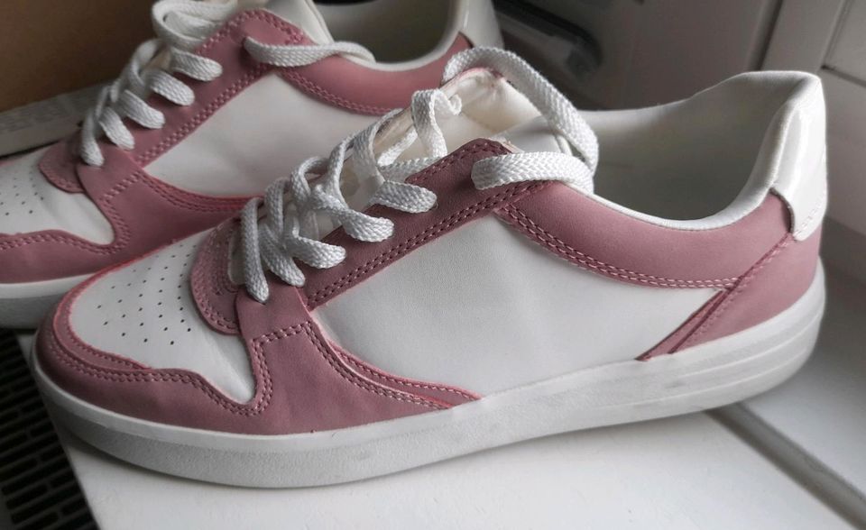 Tamaris Turnschuh Sneaker rosa 40 in Hamburg