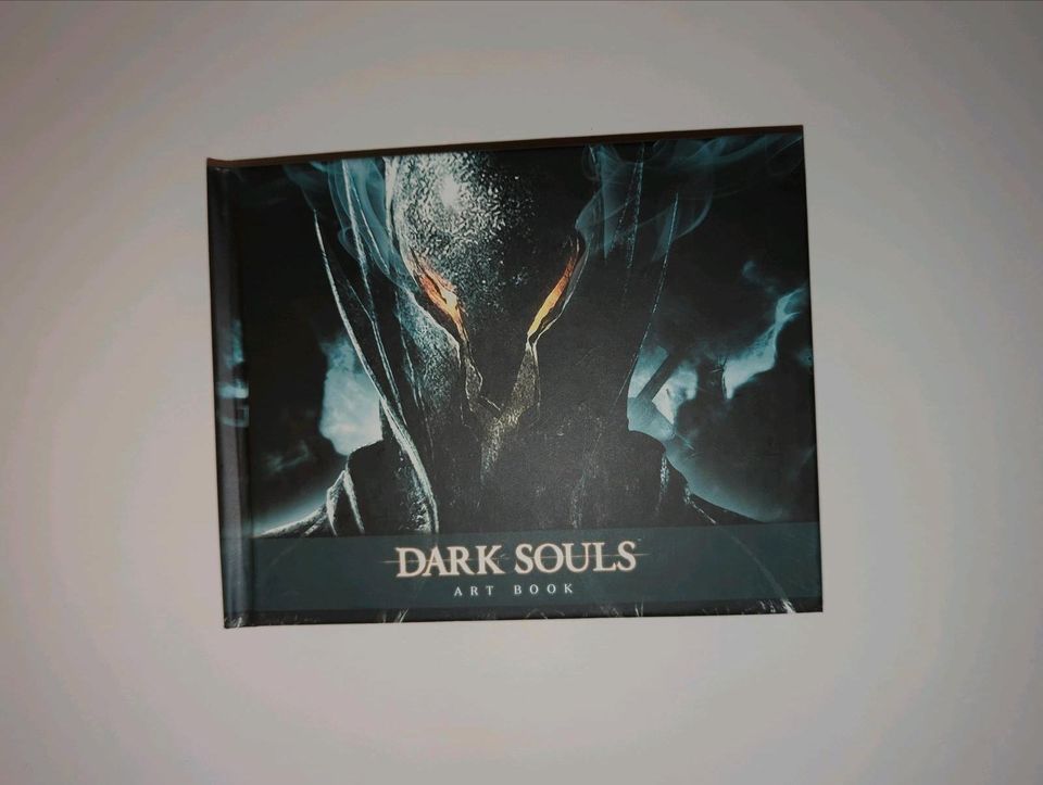 Dark Souls Art book mit Soundtrack & DVD in Potsdam