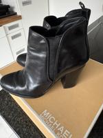 Original Michael Kors Stefeletten Schuhe Boots Damenschuhe 38 Nordrhein-Westfalen - Lünen Vorschau