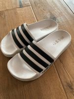 Adiletten, Badeschuhe, Größe 4 schwarz-weiß, Adidas 36 Baden-Württemberg - Steißlingen Vorschau