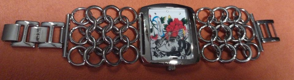 Ed Hardy Uhr mit Kettenarmband in Regen