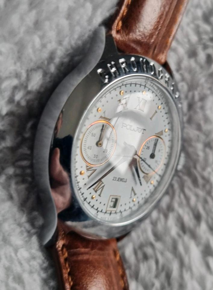 Poljot Chronograph 3133 russische Uhr mit Handaufzug und Datum in Bremen