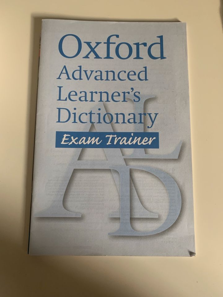 Oxford Advanced Learner‘s Dictionary 8th Edition in Düsseldorf