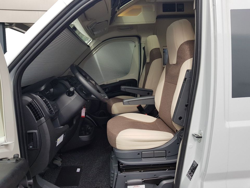 Karmann DAVIS 590 LIFESTYLE 35H ALU SKYROOF NEU! in Hünfeld