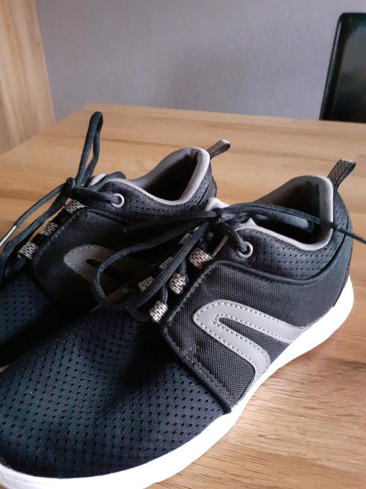 Laufschuhe Sport Hallenschuhe Sneaker Gr.37 schwarz in Hagen