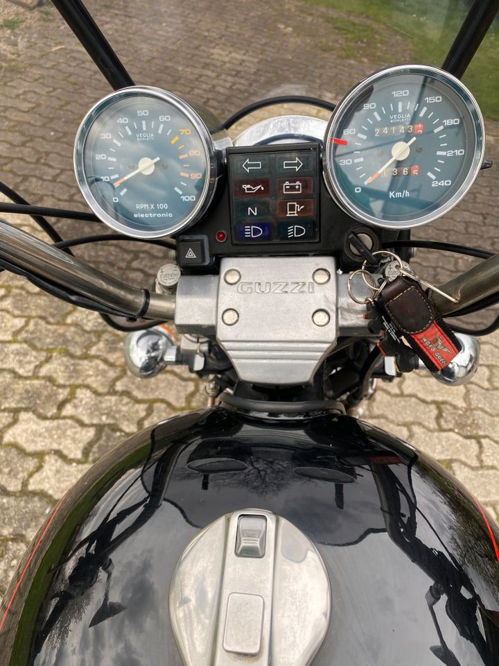 Moto Guzzi California 1100i in Leinburg