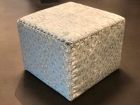 TWILS Sitz Hocker QUADRATO Pouf Puff Stoff Salbei Grün UVP € 690 München - Schwabing-West Vorschau