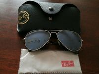 Sonnenbrillen Ray-Ban Aviator Large metal im perfekten Zustand Bayern - Krailling Vorschau