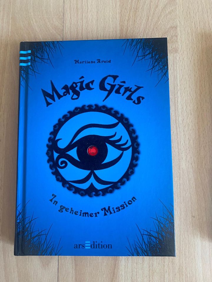 Buch Reihe Magic Girls Jugendbücher 11 Bücher in Gersheim