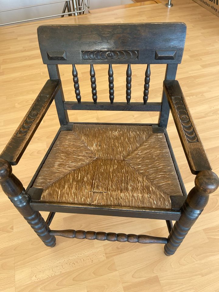 Alter Stuhl Zu Verkaufen leicht locker sehr guter Zustand in Minden
