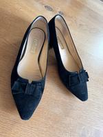 Gabor Pumps Wildleder schwarz 6,5 39,5 / 40 flach Schuhe schick Kiel - Mitte Vorschau