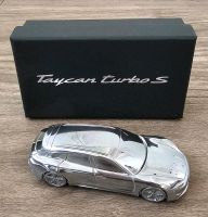 PORSCHE Skulptur Taycan turbo S, Metall, Limited Edition, NEU OVP Bayern - Landshut Vorschau