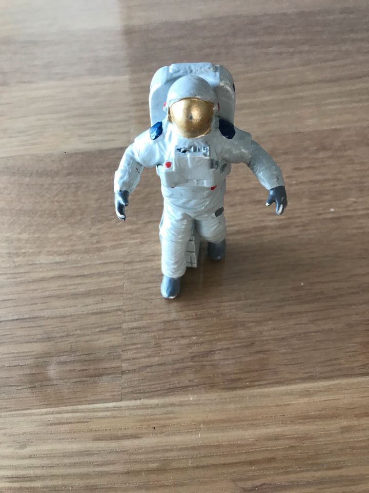 Was ist was Tonie Astronauten in Aurach