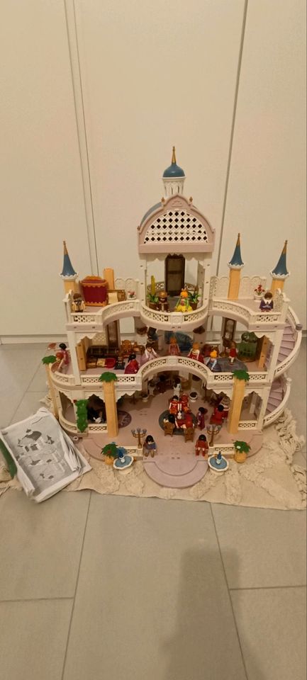 Playmobil 9878 ❤️ Traumschloss Princess mit ganz viel Zubehör in Hamburg