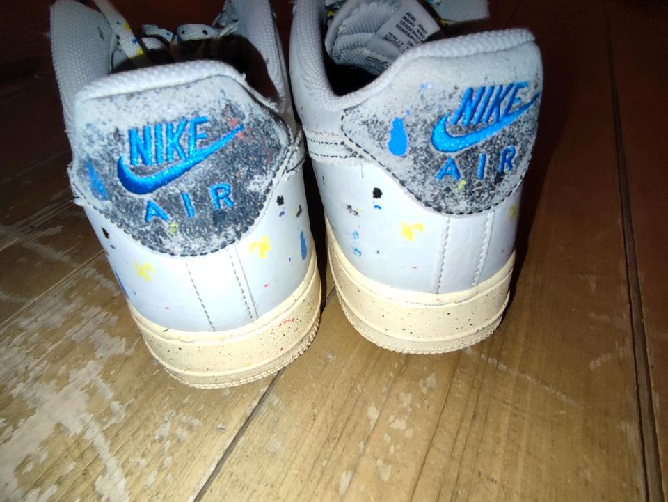 Nike Air Force 1 "Paint Splatter" in Köln