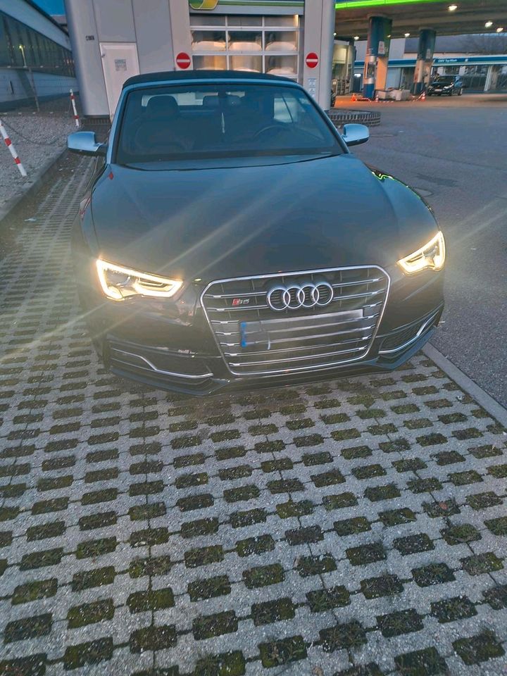 Audi S5 Cabrio 3.0 quattro in Landshut