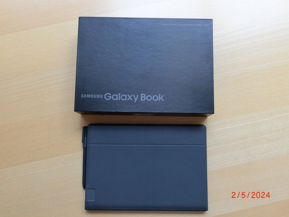 Samsung Galaxy Book 10.6 WIFI  64 GB SM-W620 in Gutenzell-Hürbel