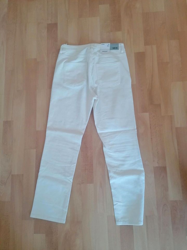 Weiße Straight Leg Jeans Neu in Bürstadt