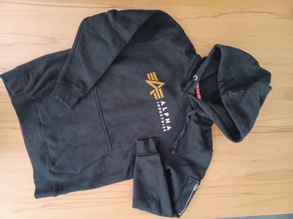 Alpha Industries Hoodie Gr.S schwarz in Mecklenburg-Vorpommern - Bad  Kleinen | eBay Kleinanzeigen ist jetzt Kleinanzeigen