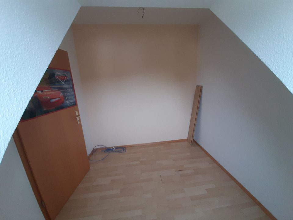 3-Zimmer Wohnung mit Balkon zu vermieten in Plaue