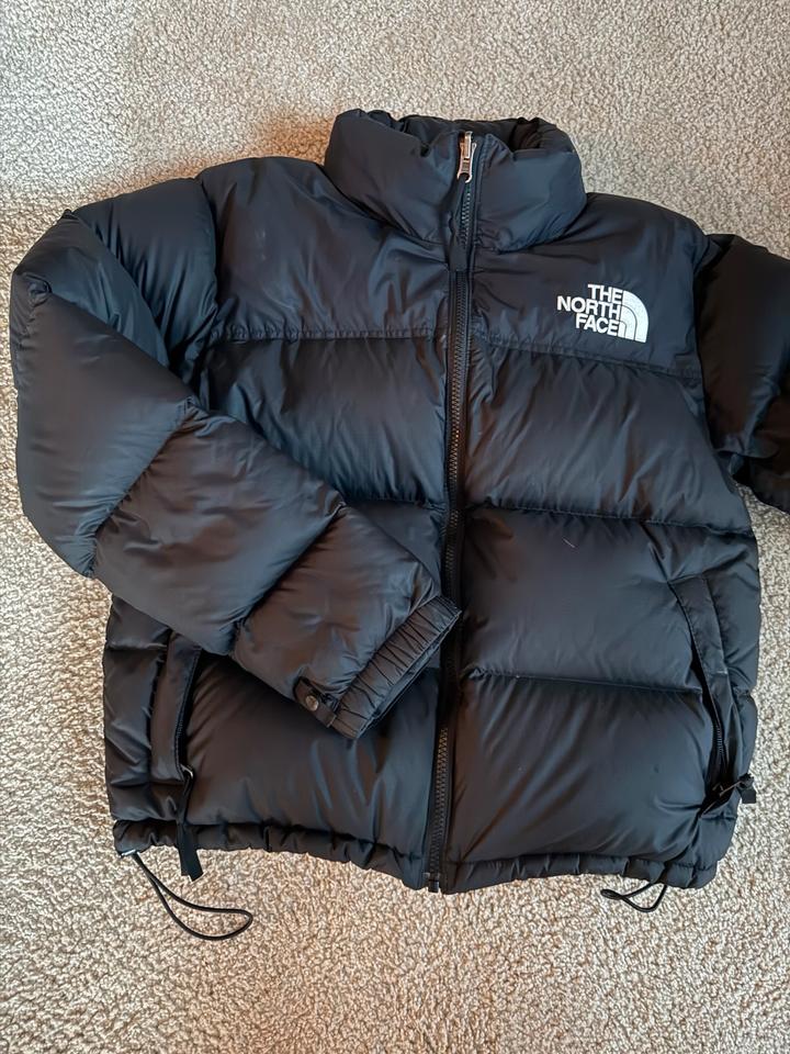 THE NORTH FACE Nuptse Puffer Jacke Daunenjacke Gr. M women NP350€ in Lingen (Ems)