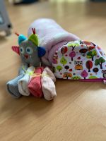 Baby Paket Mütze Babydecke Söckchen Rassel Nordrhein-Westfalen - Wilnsdorf Vorschau