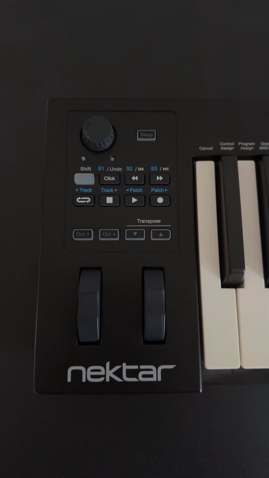 Nektar GX61 MIDI USB Keyboard, Zustand neuw. Musik inkl. Rechnung in Brilon