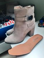 Neu mit Etikett Caprice Stiefeletten Gr. 6 ( 39) Hessen - Lahnau Vorschau