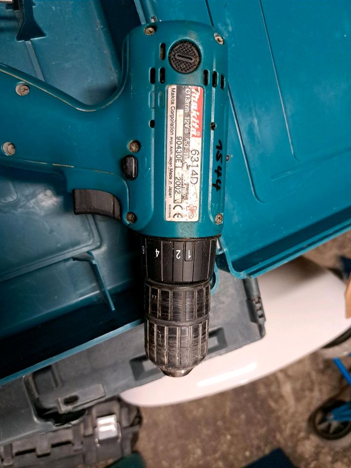 Akkuschrauber 12 V Makita in Erfurt