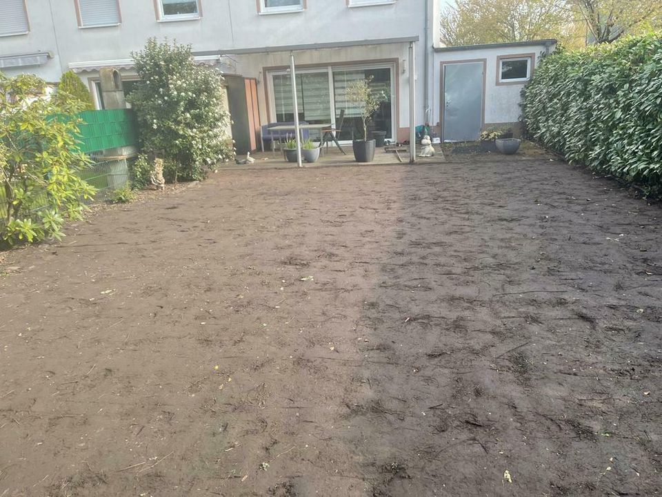 Rollrasen Gärtner Gartenarbeit in Essen