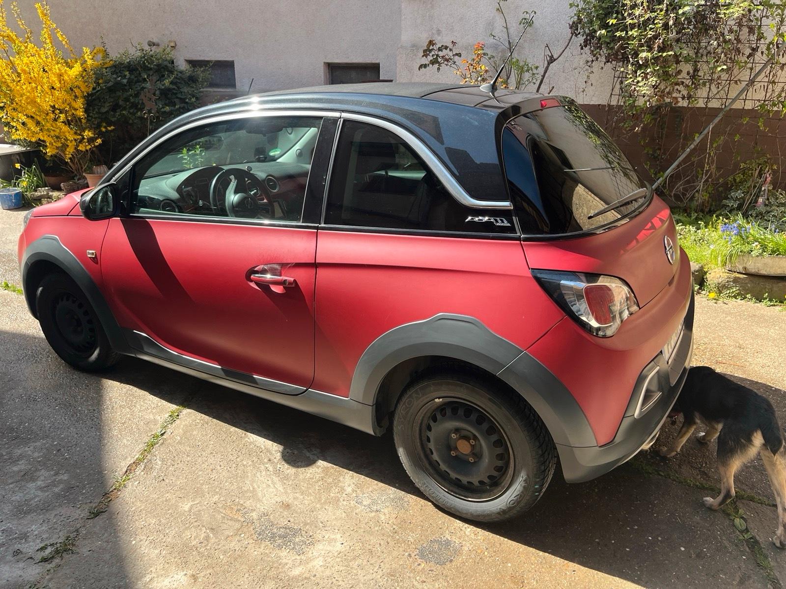 Abbildung des Autos Opel Adam Rocks mit Falt…