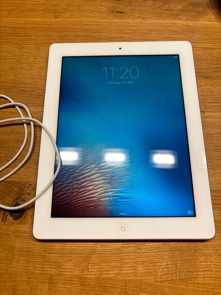 Apple IPad 3 32 GB Silber in Königswinter