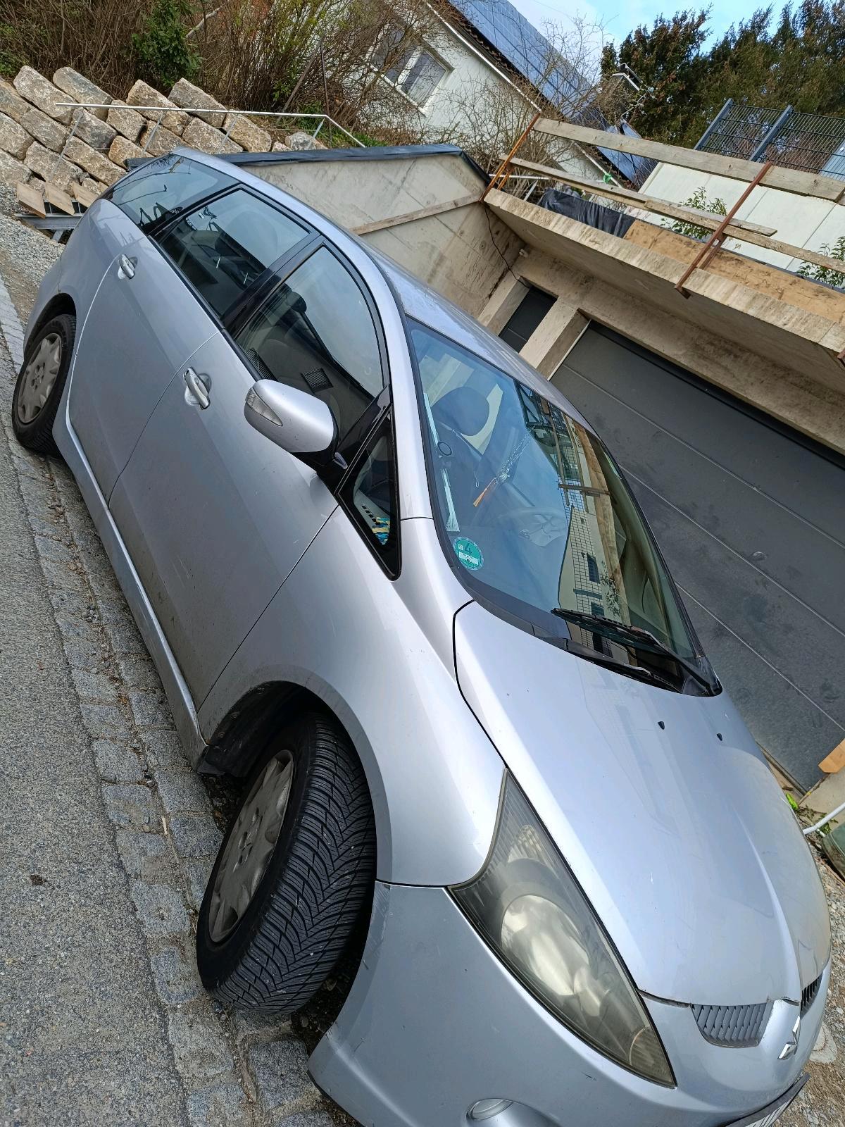 Abbildung des Autos Mitsubishi Grandes 7 set…