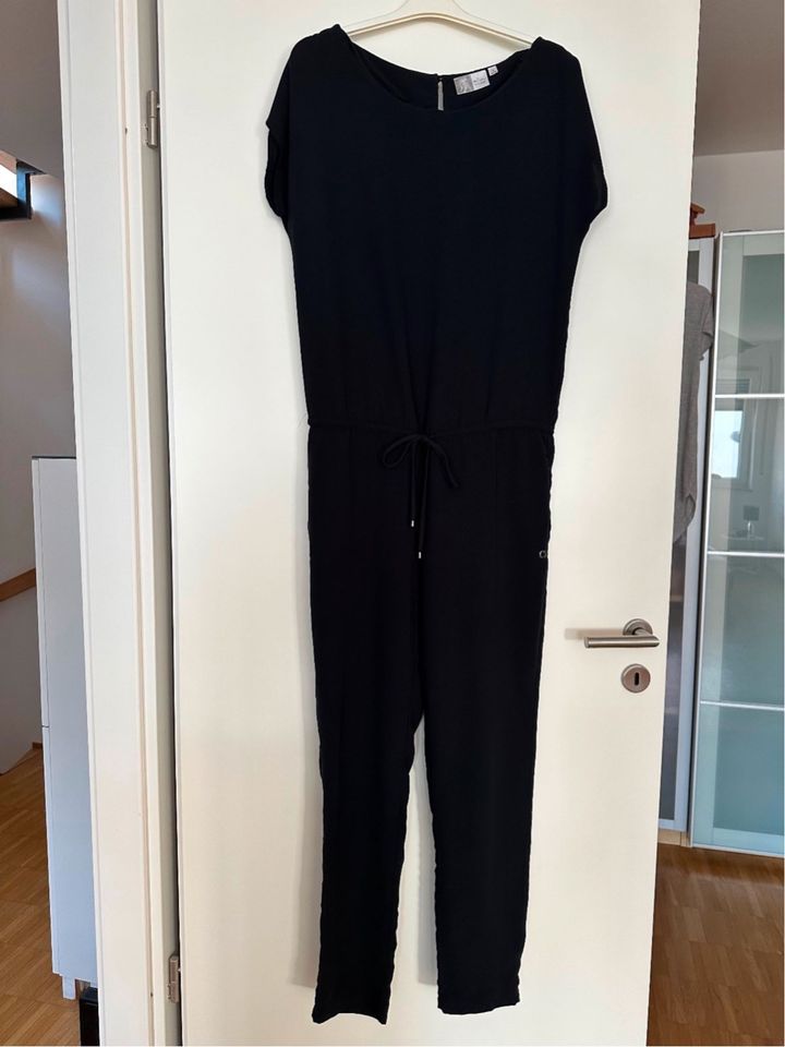 Toller Jumpsuit in schwarz Gr. 36/38 by Jette Joop toll!! in Frankfurt am Main