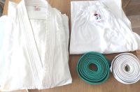 Karateanzug 190 mit zwei Jacken und zwei Gürteln Köln - Nippes Vorschau