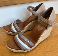 Tommy Hilfiger Sandalen (Gr. 38) Bayern - Au i.d.Hallertau Vorschau