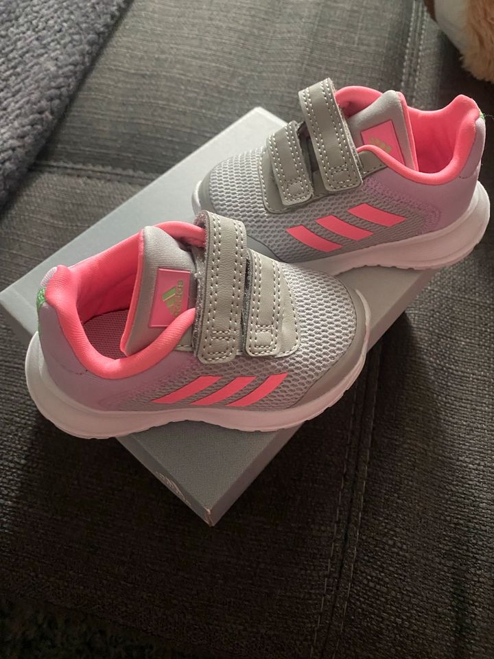 Adidas Baby Schuhe in Düsseldorf