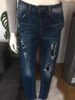 AMISU Jeans Hose W26 blau Gr.XS modern Bayern - Fuchstal Vorschau