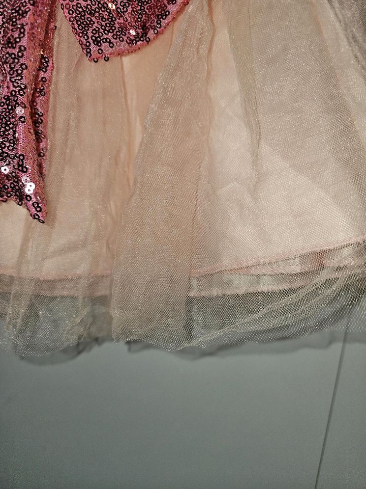 Sehr schönes Kleid Taufe Tüll Schleife rosa in Linsengericht