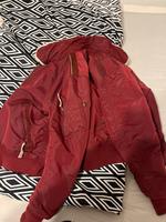 Alpha Jacke , Bomber Jacke Orginal in rot, mit Fellkragen Bayern - Altdorf Vorschau