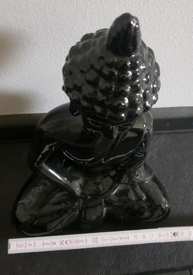 Buddha zu verkaufen in Uelsen