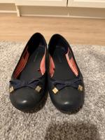 Tommy Hilfiger Balerina aus Leder Gr. 38 in Dunkelblau Bayern - Aschaffenburg Vorschau