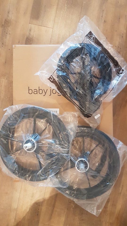 NEU! Kinderwagen Jogger Babyjogger Summit X3  - Original Verpackt in Kusterdingen