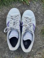 Adidas Sneakers weiß mit lila Streifen-Preis inklusive Versand Harburg - Hamburg Heimfeld Vorschau