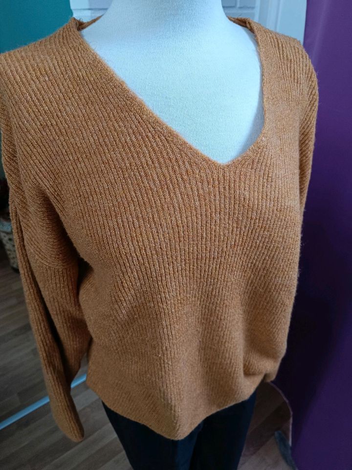 5 Pullover 3 x Vero Moda 1 x Only Gr. M in Buxtehude