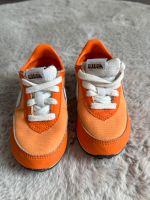 Sneaker Mädchen Nike Größe 23,5 orange Brandenburg - Schorfheide Vorschau