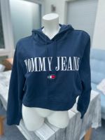 Neu Tommy Hilfiger Hoodie Kurzpulli dblau XXL Niedersachsen - Rosdorf Vorschau