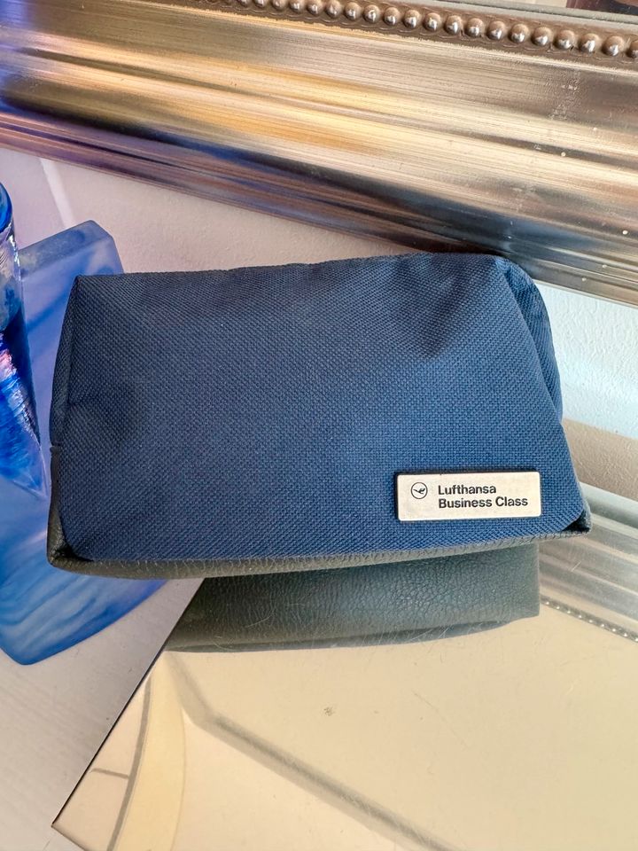 Lufthansa kulturbeutel Tasche business class NEU mit inhalt in Frankfurt am Main