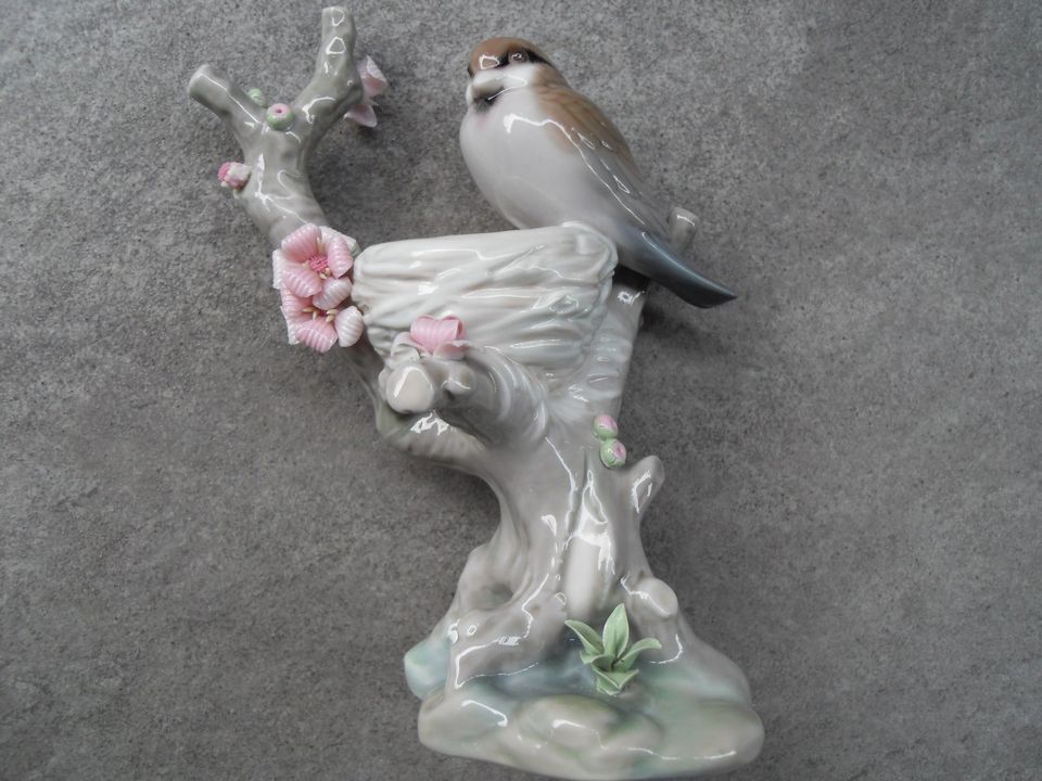 Lladro Porzellanfigur "Vogel im Nest", Bird in nest, Höhe in Essen